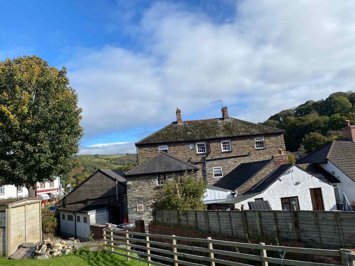 Oyo Glyn Valley Hotel Llansantffraid Llansantffraid Glyn Ceiriog Exterior photo